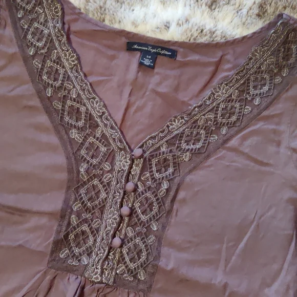 American Eagle Top - Picture 3 of 3